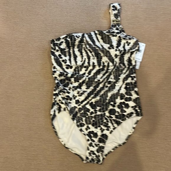 One Piece bathing suit Amoressa size 12 animal print - Picture 1 of 1